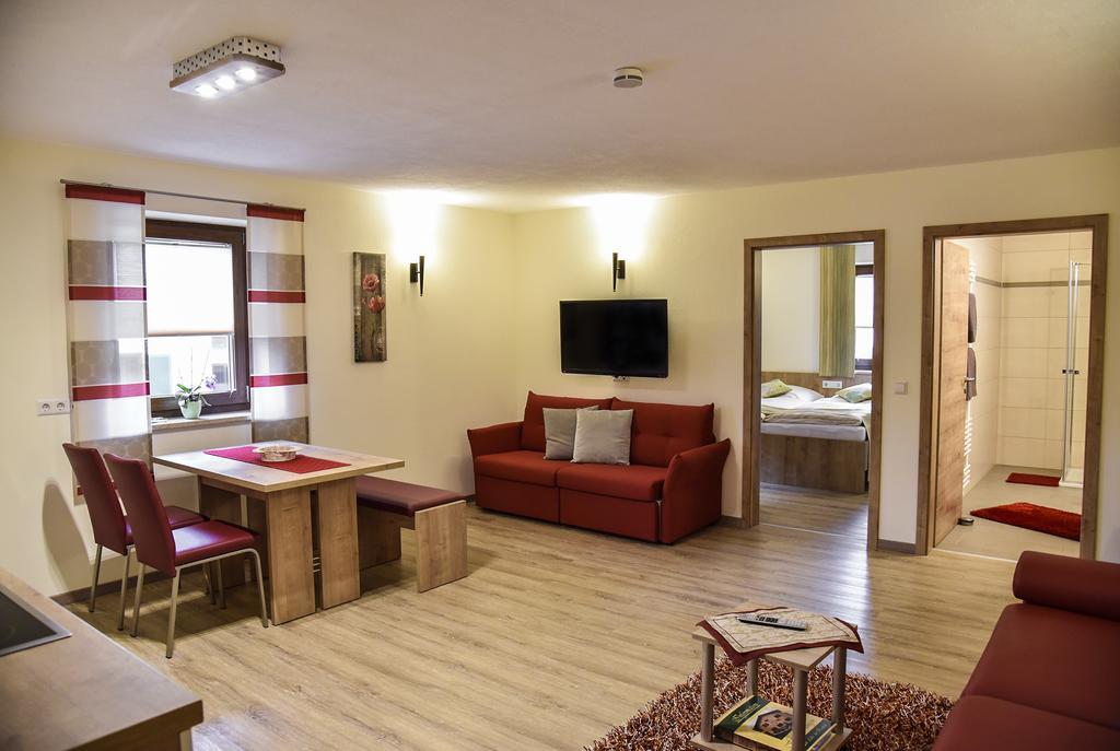 Landhotel Zum Adler Oberbechingen Ngoại thất bức ảnh