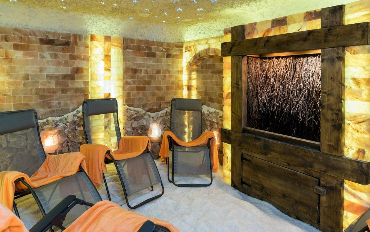 Landhotel Zum Adler Oberbechingen Ngoại thất bức ảnh