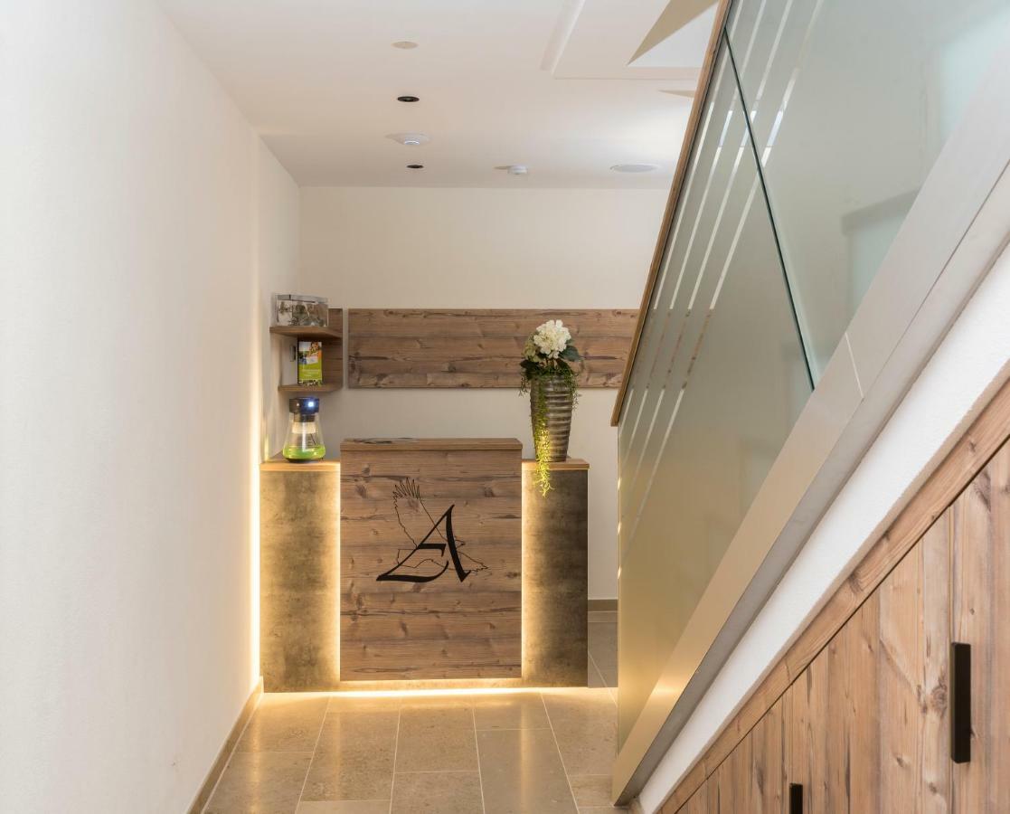 Landhotel Zum Adler Oberbechingen Ngoại thất bức ảnh