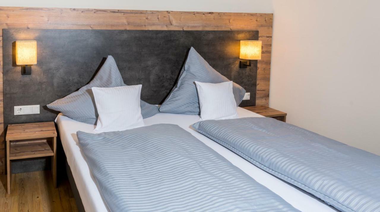 Landhotel Zum Adler Oberbechingen Ngoại thất bức ảnh