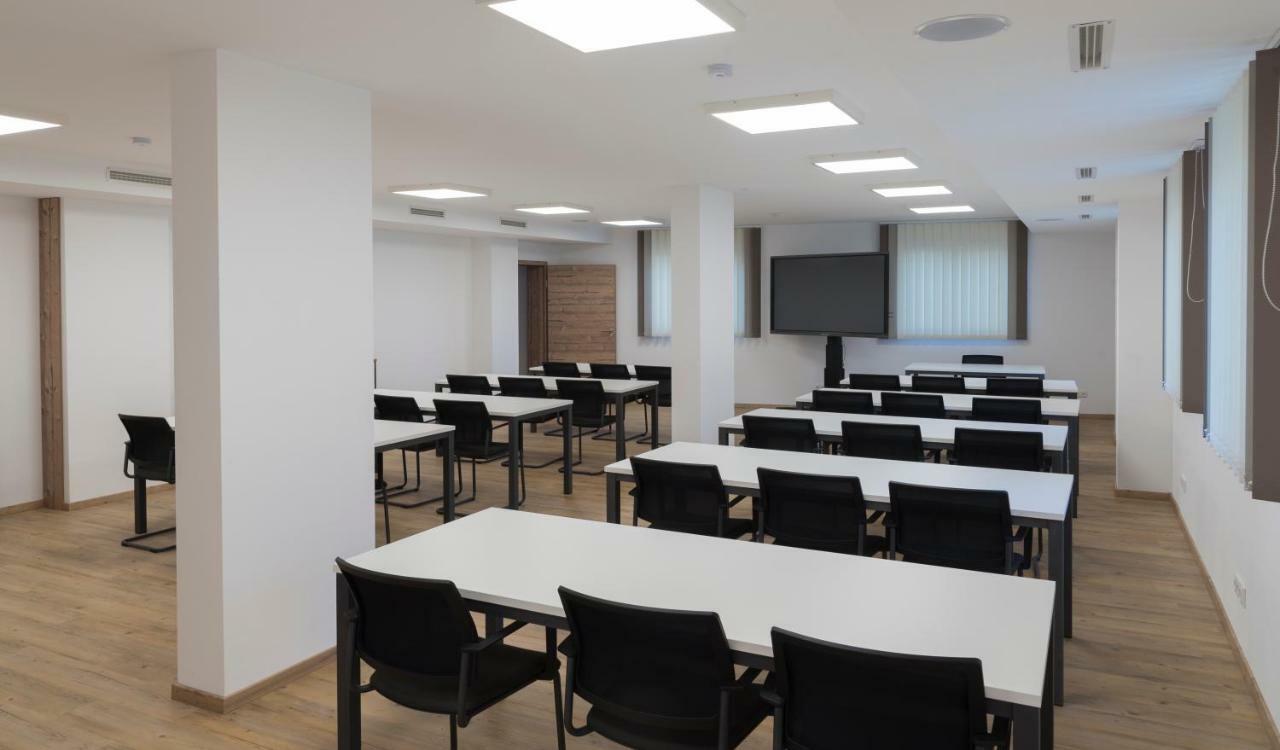 Landhotel Zum Adler Oberbechingen Ngoại thất bức ảnh